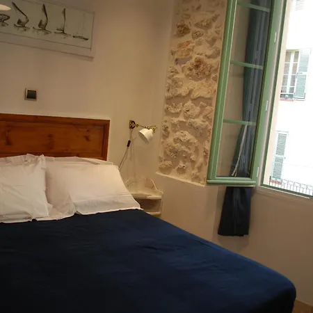 Appartement Sortie 44 - Newly Renovated 1 Bedroom, Center Of Old Antibes